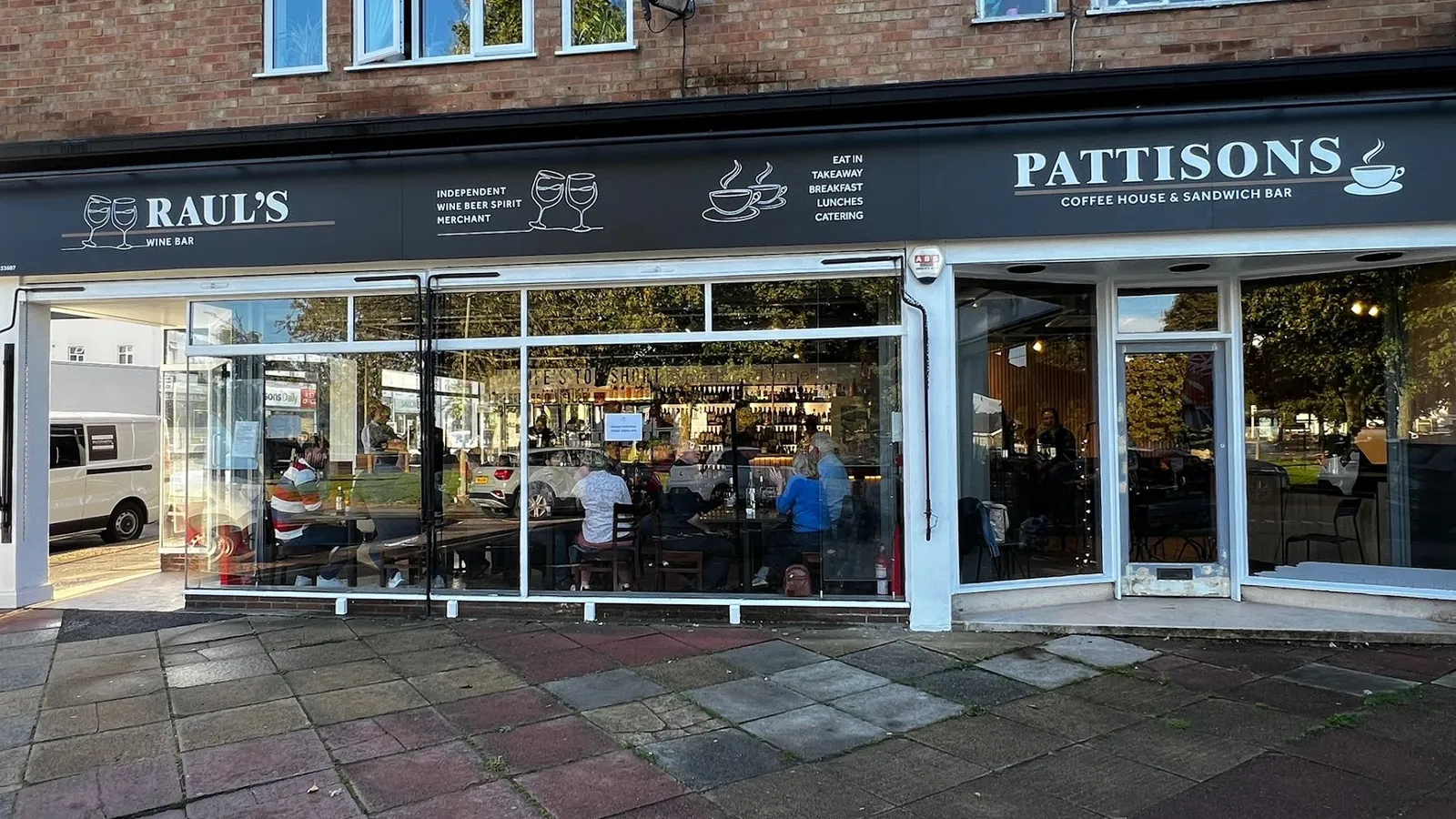 Pattison’s & Raul’s · Photos 2